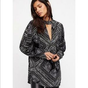 Free People Printed Keyhole Tunic ☄️